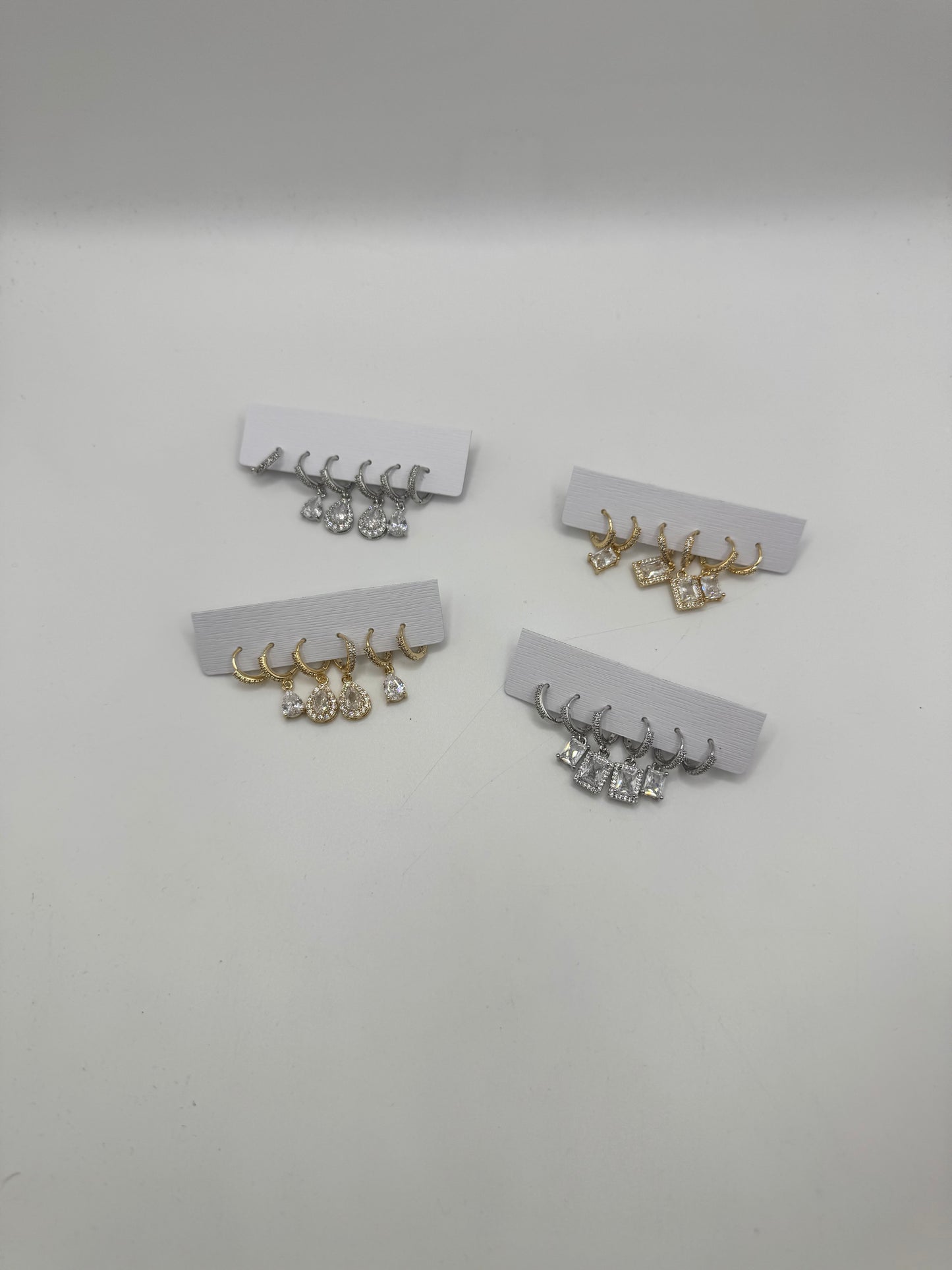 Set diamond pendente