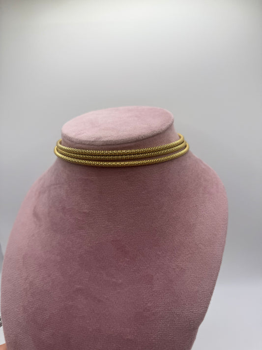 New serpentone rigido chocker