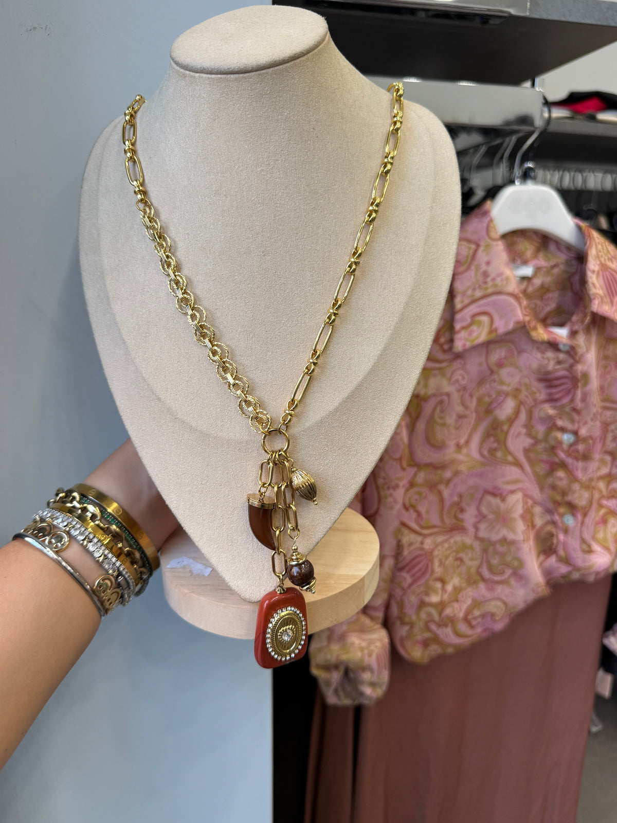 Collana long charms