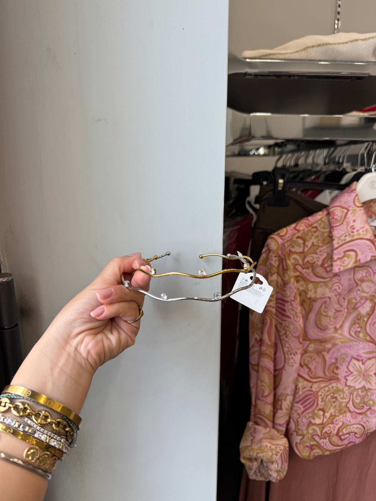 Collier rigido onda punti luce
