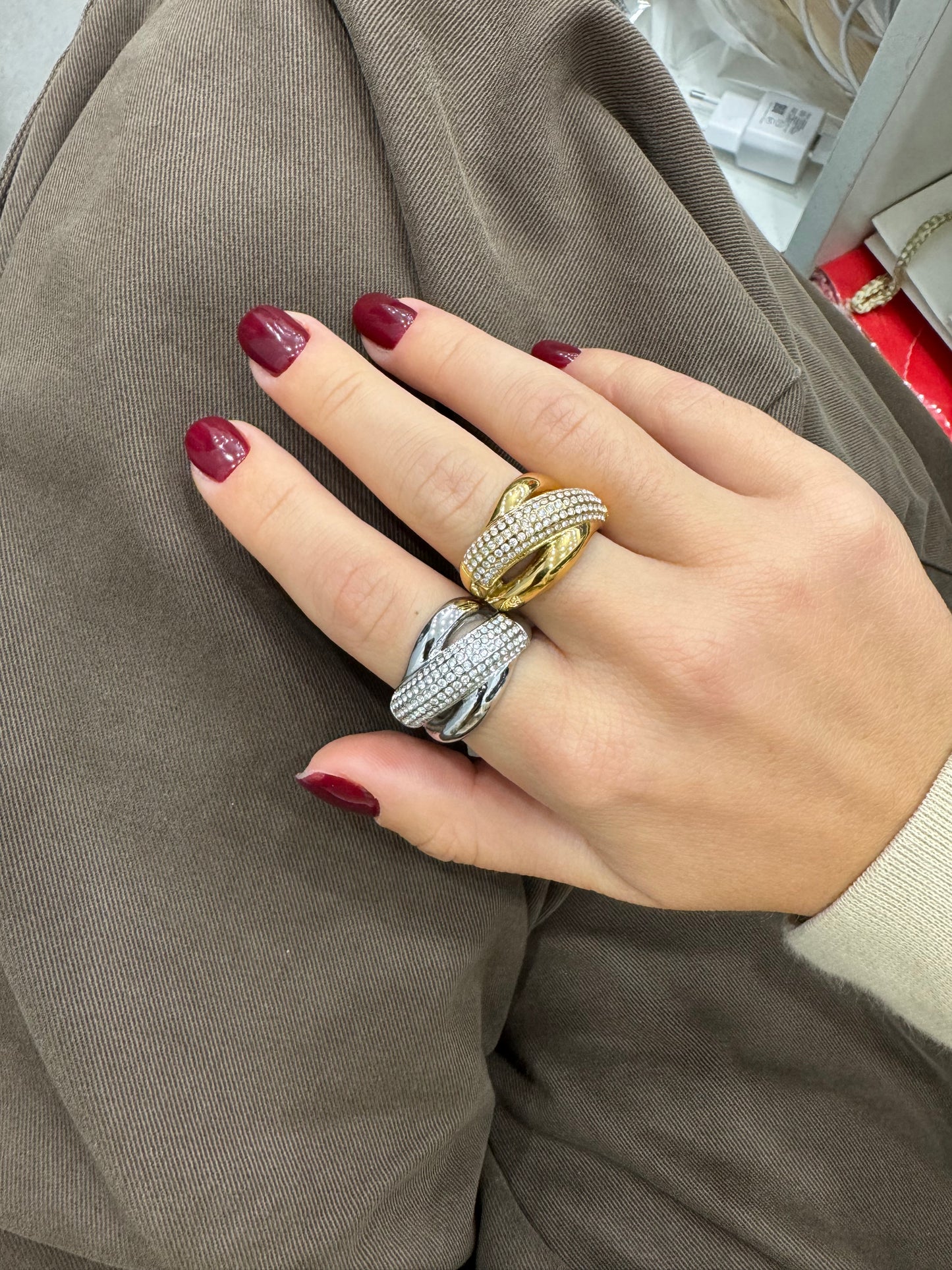 Anello intreccio bomb