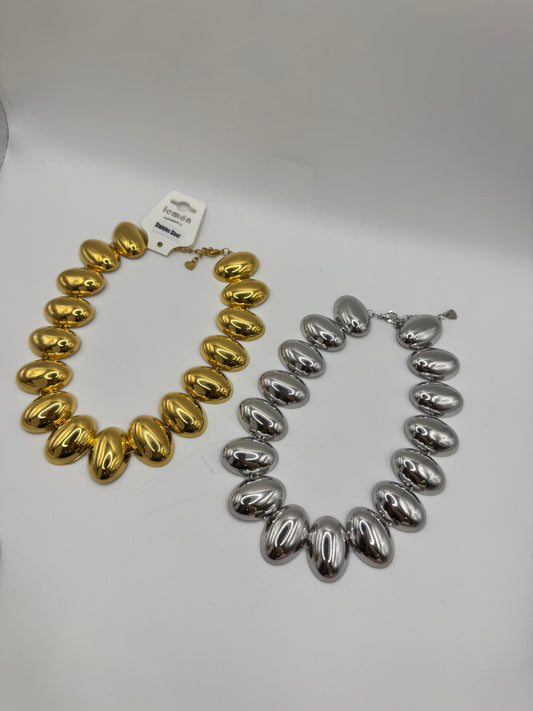 Collier ovali