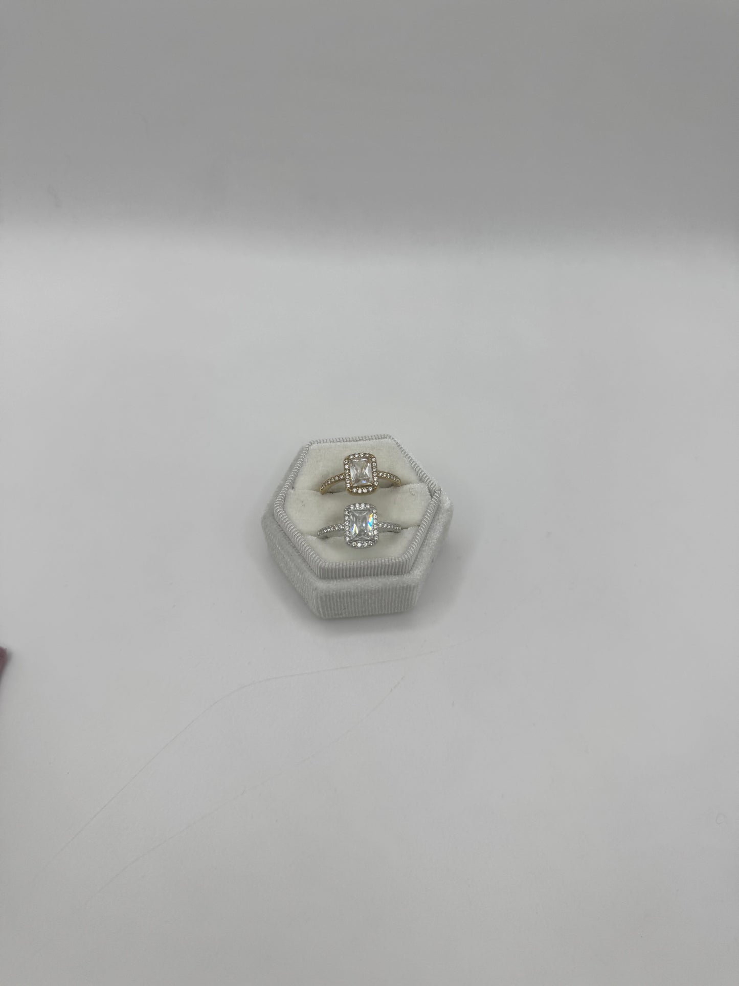 Anello solitario baguette