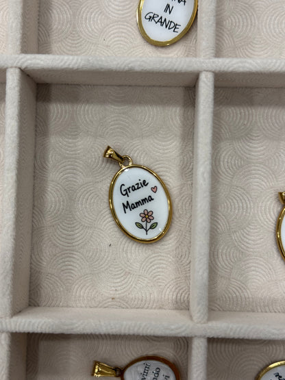 Charms frasi per collane