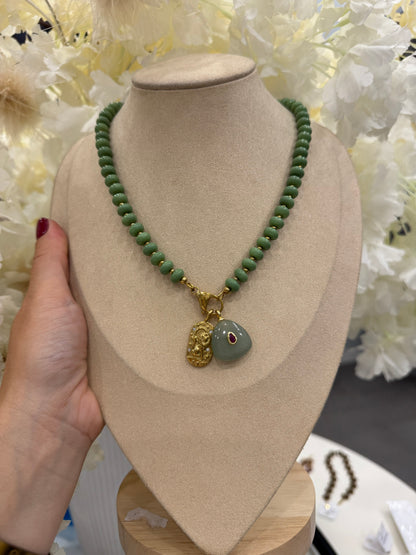 Charm pietra