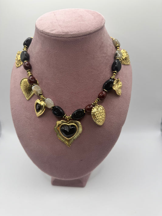 Girocollo pietre e cuori