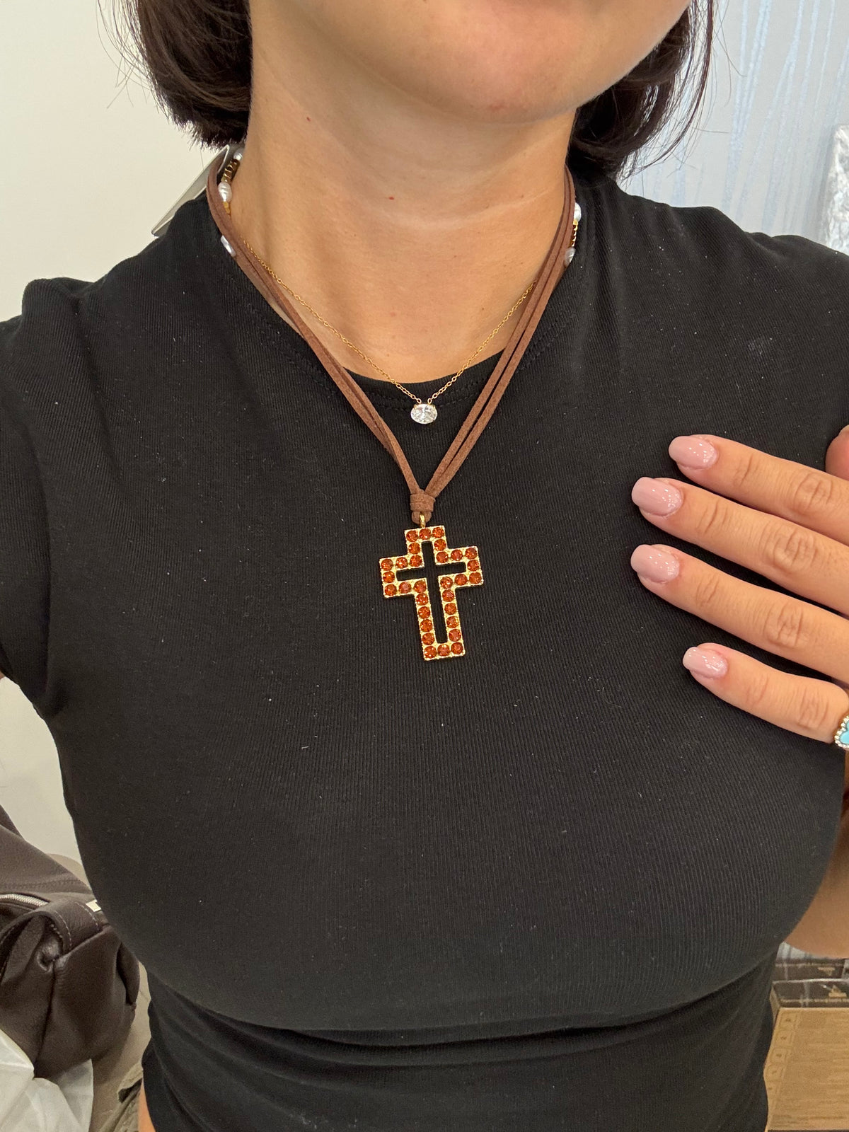 Collana croce caucciù