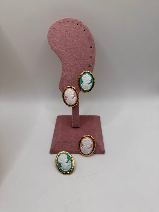Ovali cameo