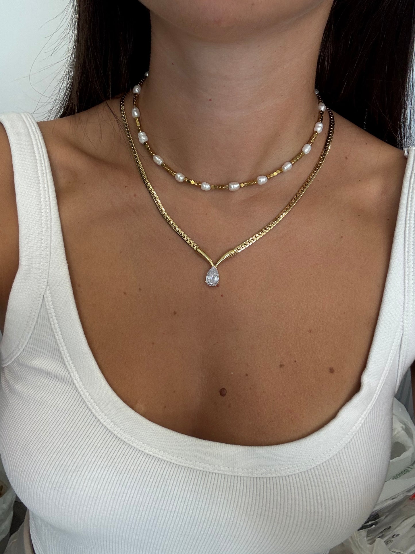 Collana V goccia