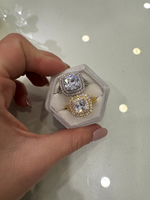 Quadrato diamond ring