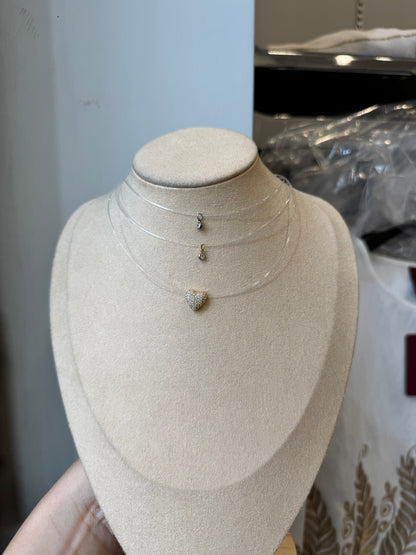 Collana invisibile