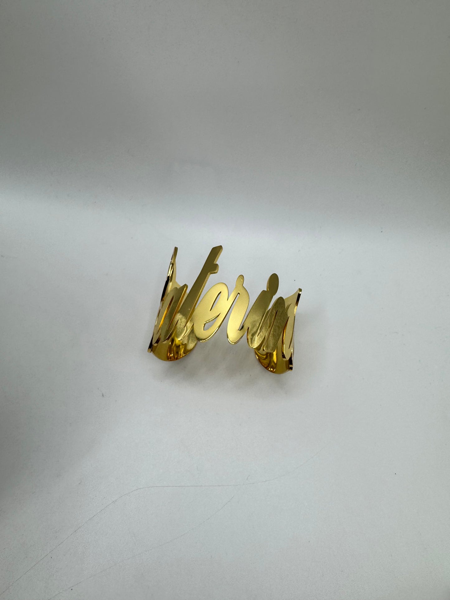 Bracciale personalizzato rigido nome corsivo