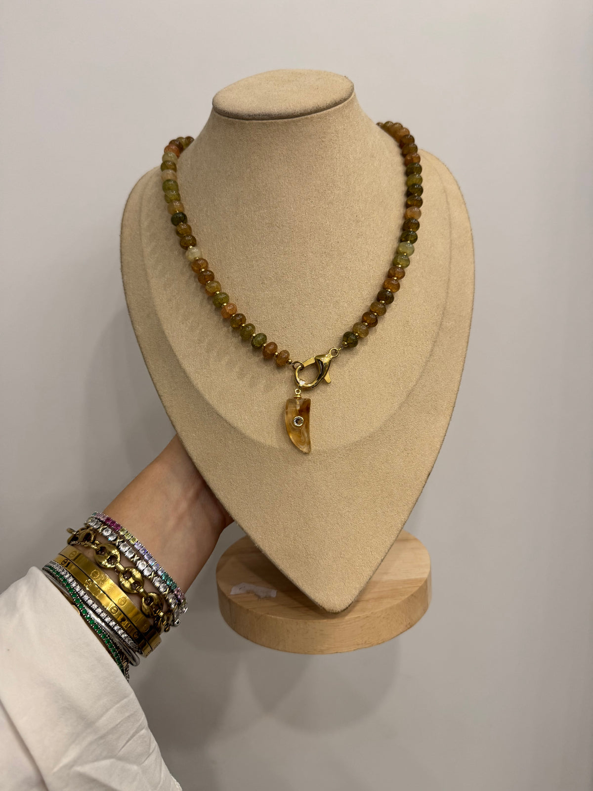 Charm pietra new