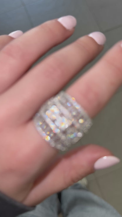 Anello fascio di luce
