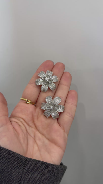 Flower chic earrings