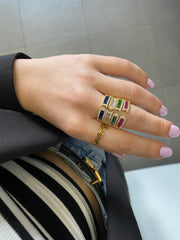 Color baguette ring